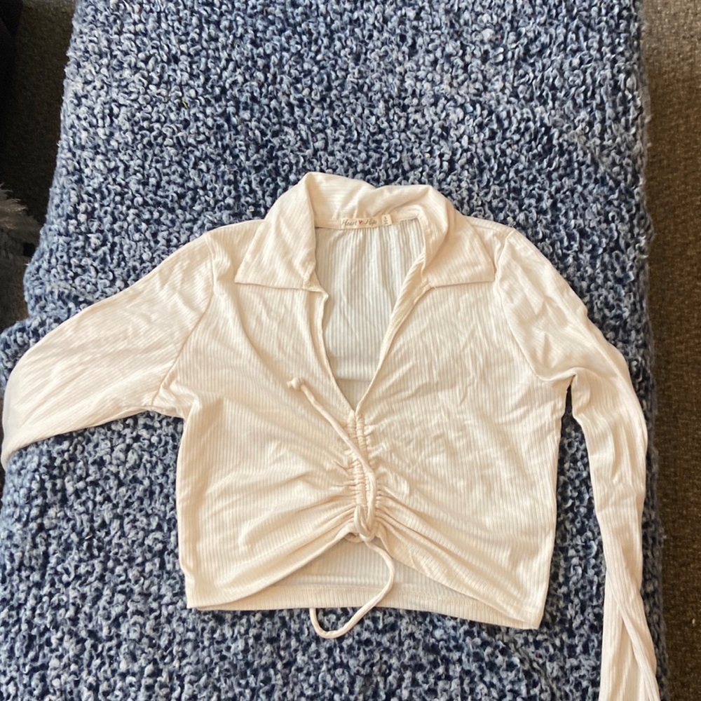 Milky creme long sleeve shirt ✨